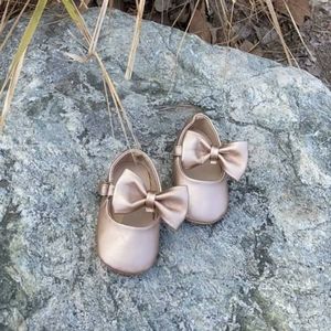 Aadi Size 1 baby girl Balleria Flats.